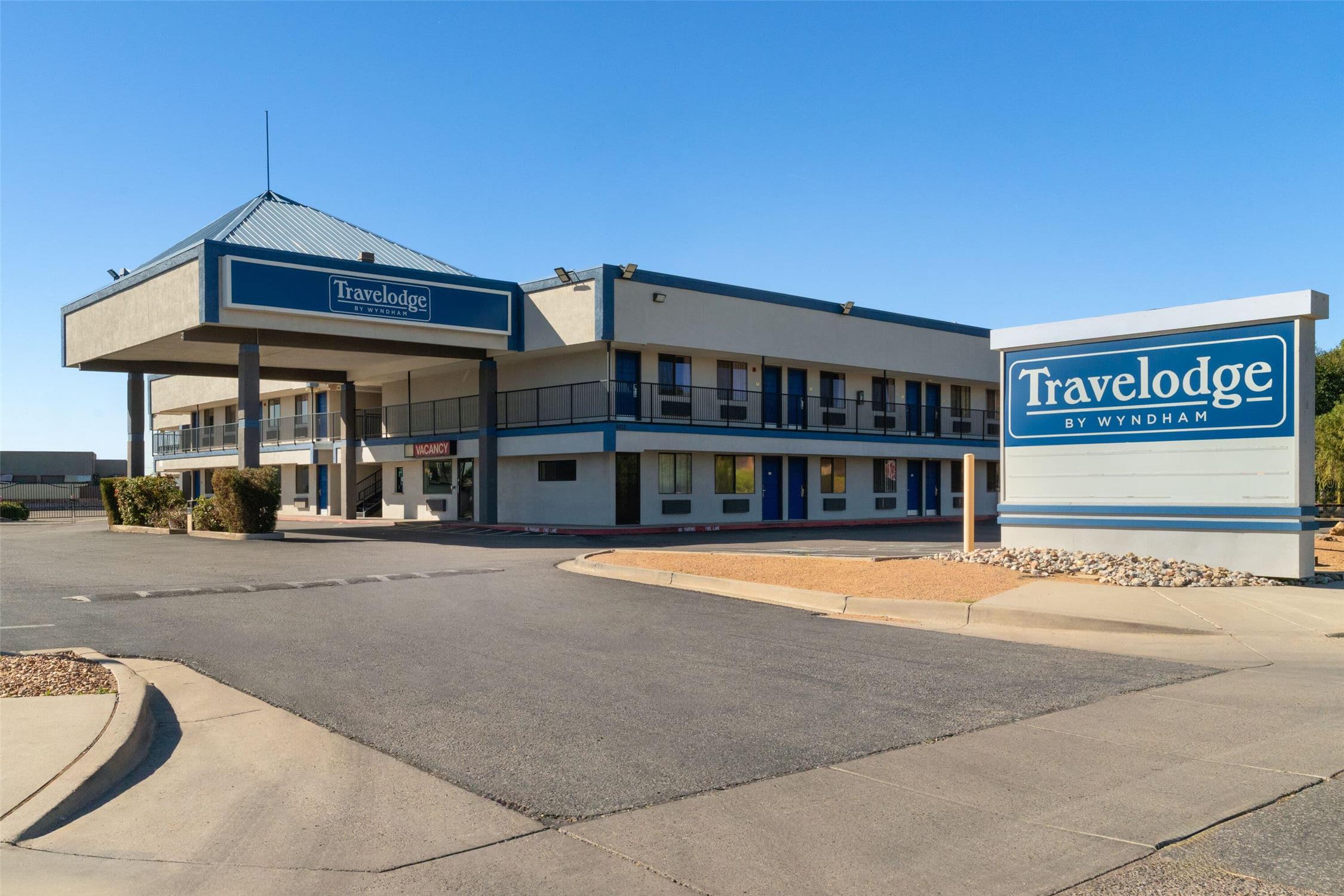 Travelodge by Wyndham Albuquerque West 7/8