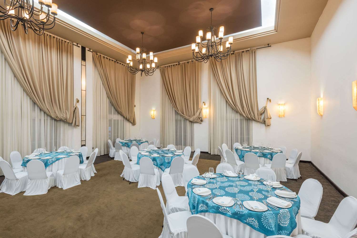WYNDHAM MERIDA 30/58