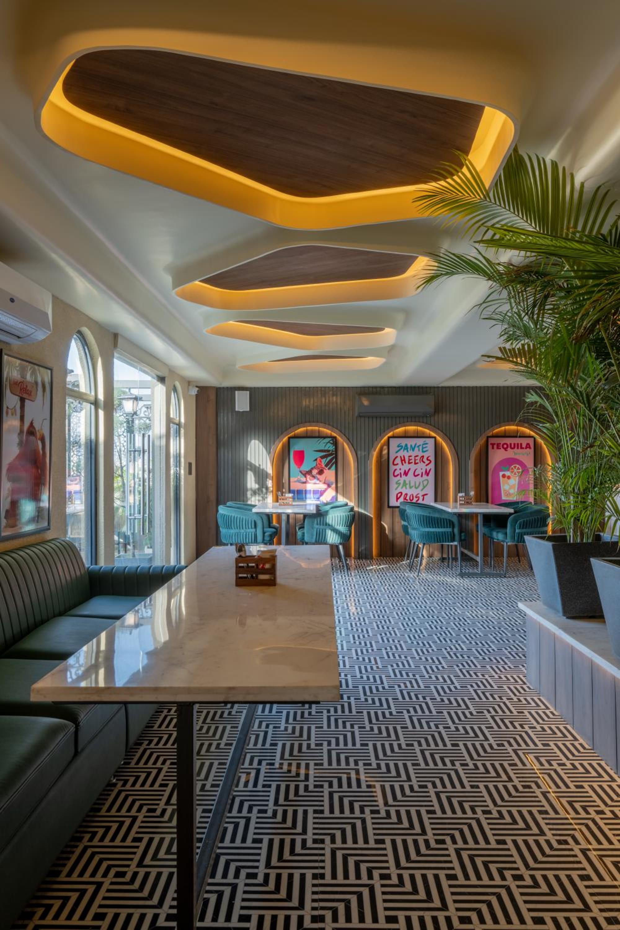 Hotel Highway King 25/49