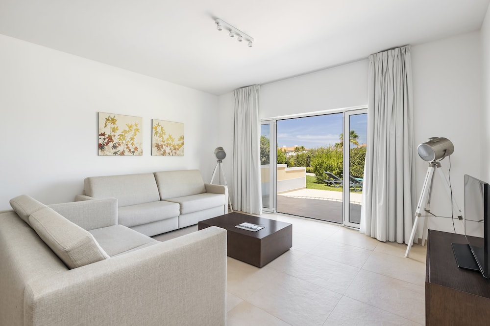 Eden Villas and Apartments 47/66