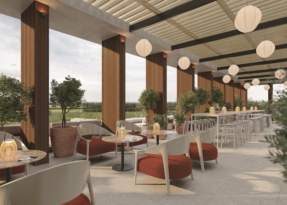 The Clayfield, in the Unbound Collection by Hyatt 18/29