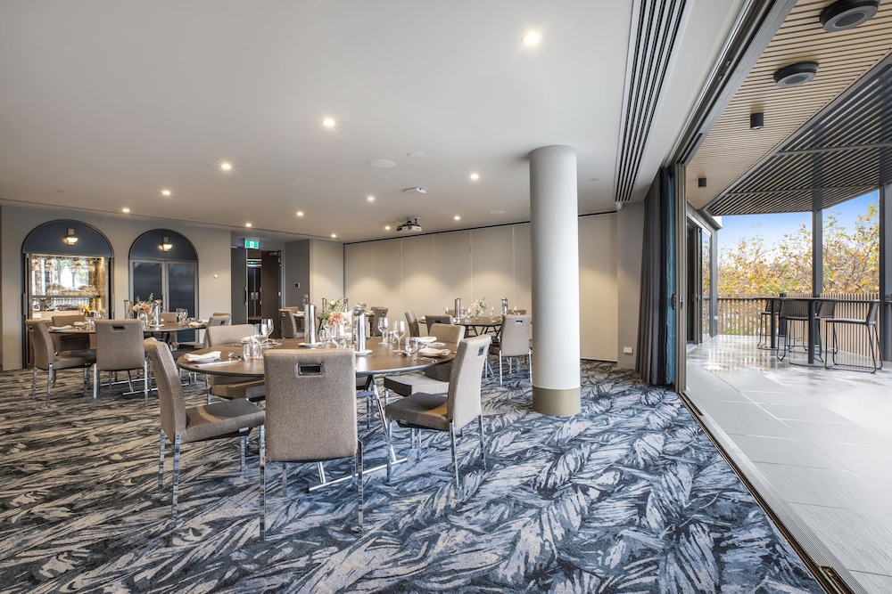 Rydges Ringwood 24/59