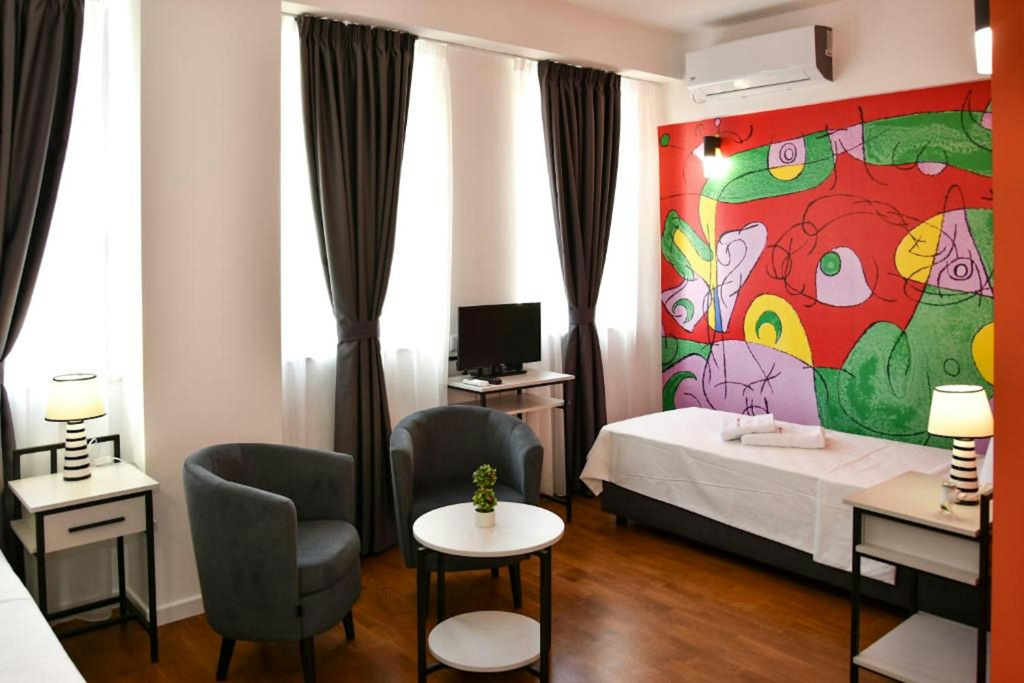 Osten Art Hotel, Skopje 41/45