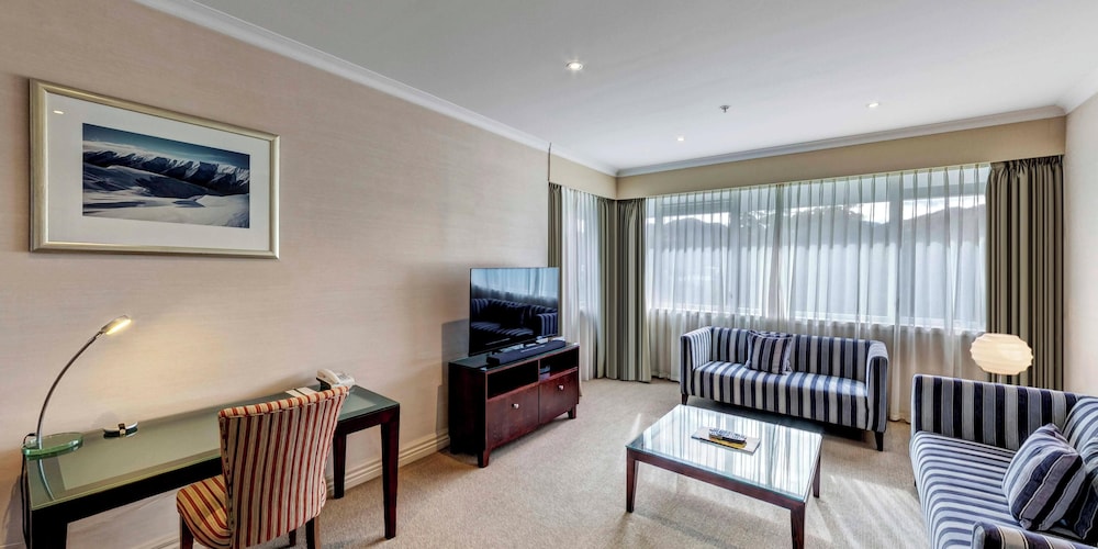 Rutherford Hotel Nelson 41/64