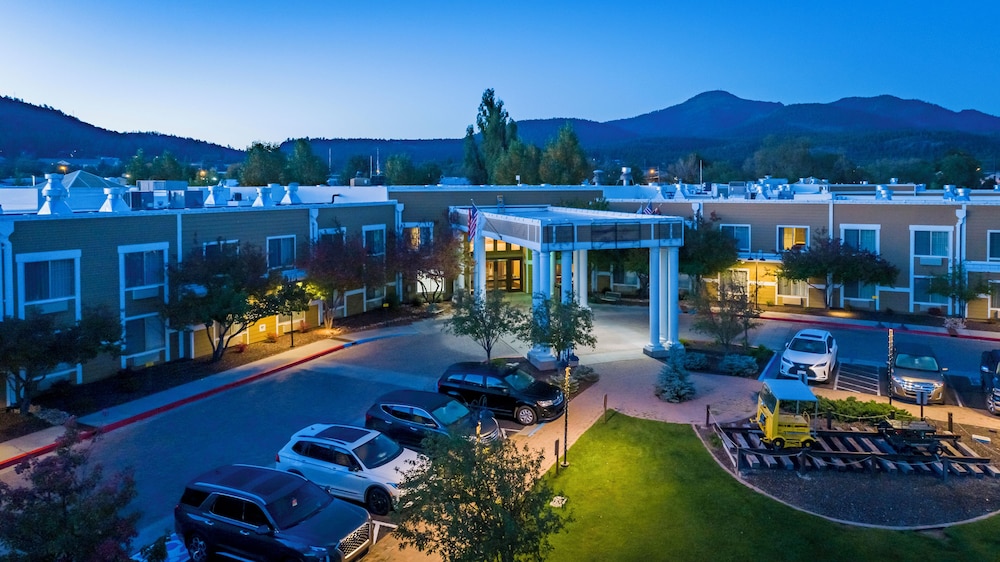 Grand Canyon Railway Hotel 8/61