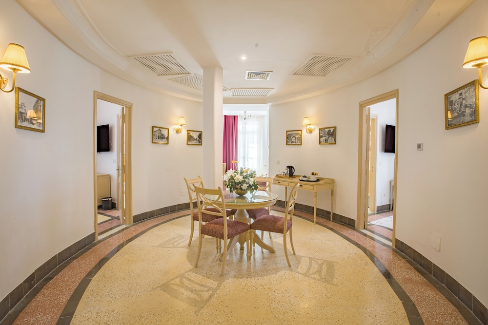 Hotel Majestic Tunis 44/64