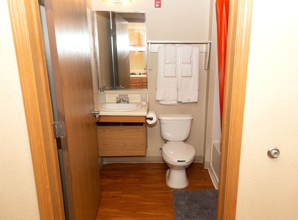 Siegel Select Alexandria (Ex Sun Suites Of Alexandria) 22/23