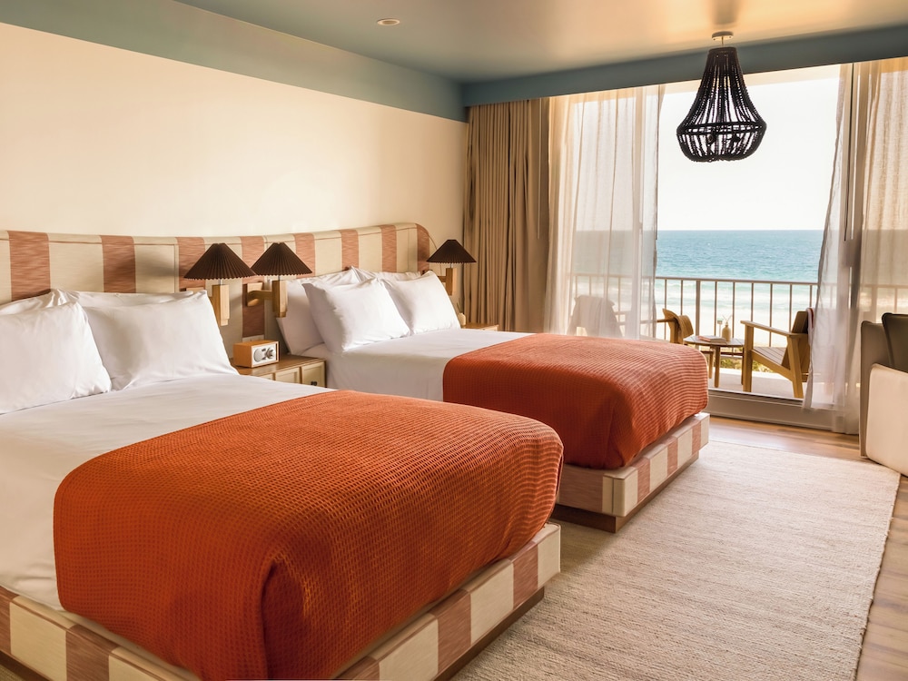Room, 2 Queen Beds, Ocean Front, Balcony