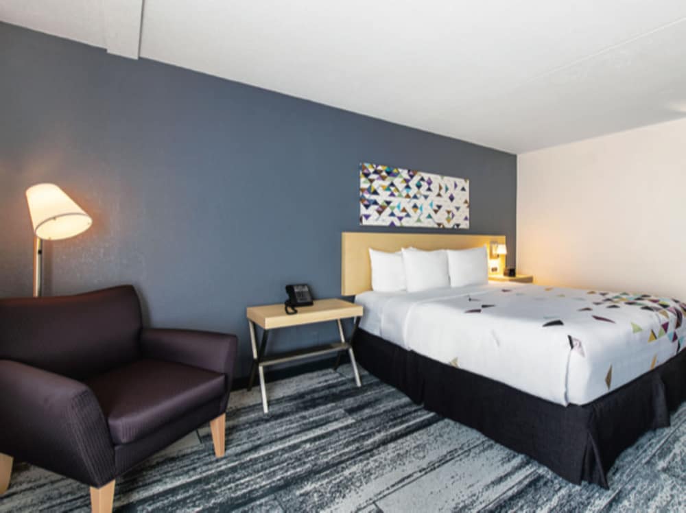 Baymont by Wyndham White Plains Elmsford 6/44