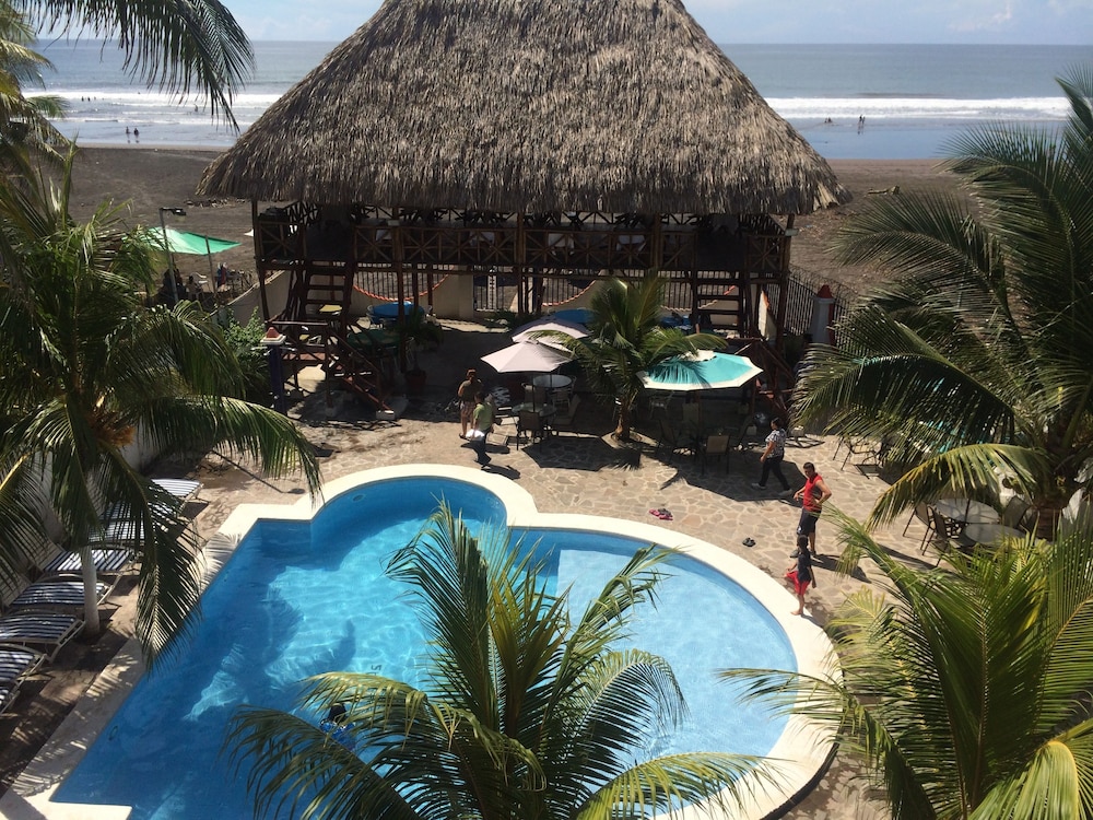 SABAS Beach Resort 65/66