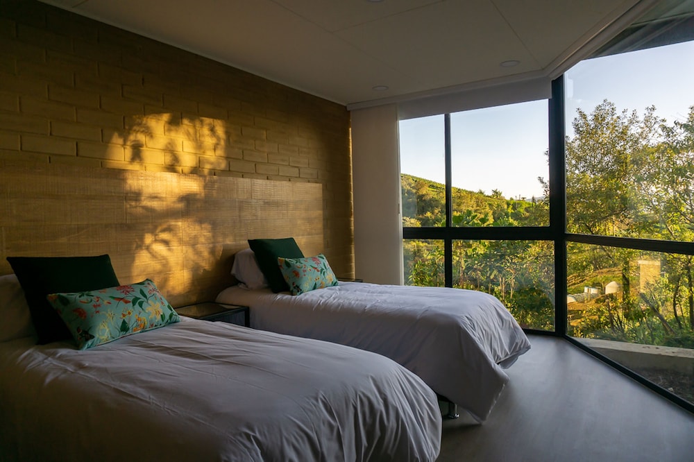 Cannua Lodge 11/50