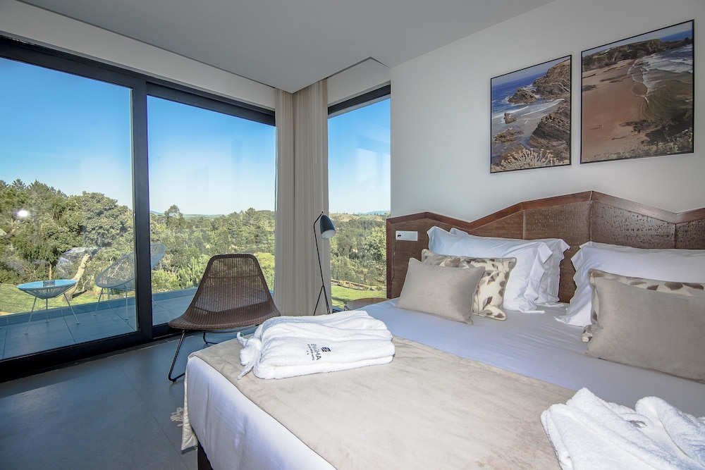 Enigma Nature Water Hotel 8/67