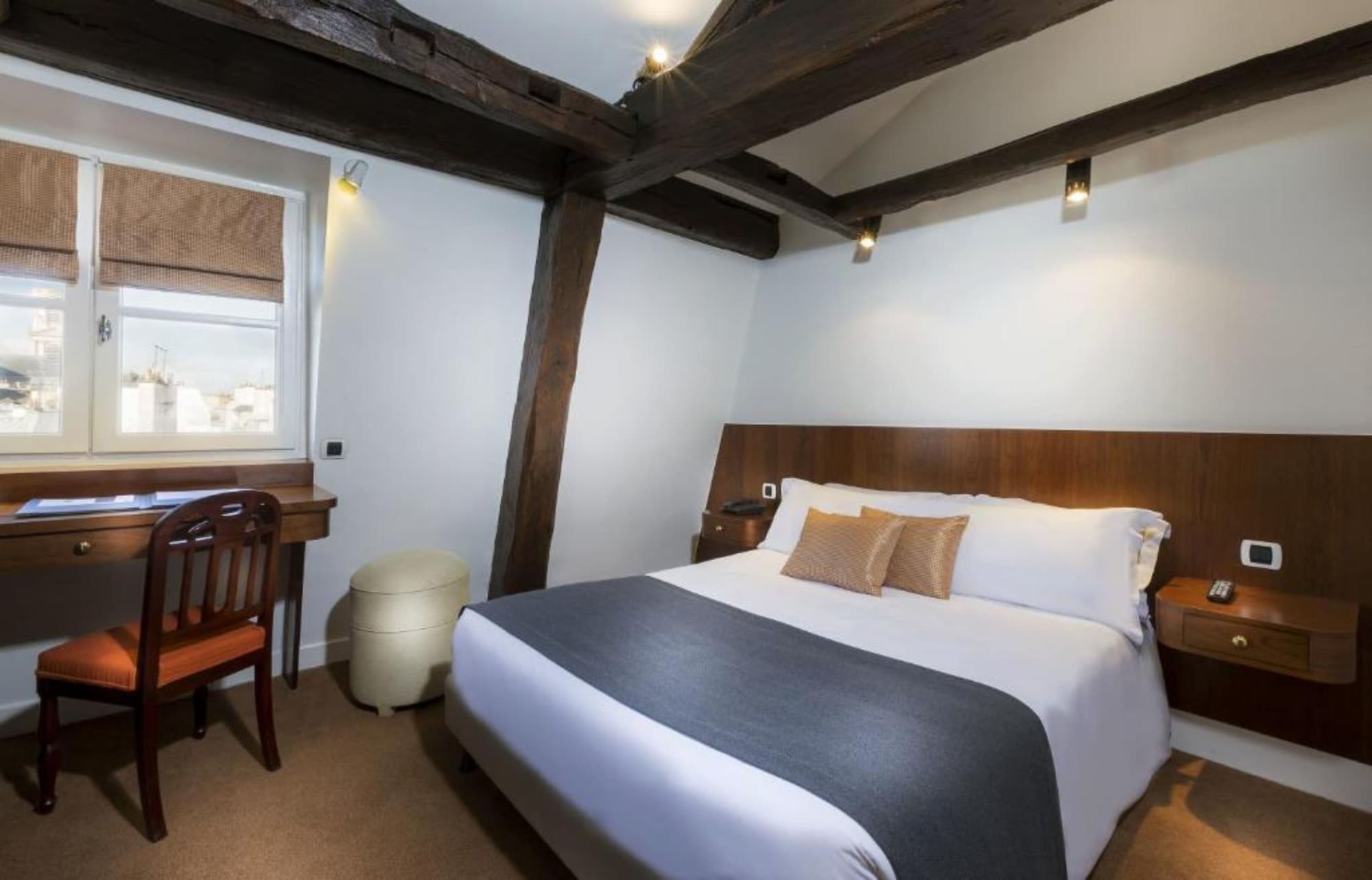 CLASSIC, DOUBLE BED
