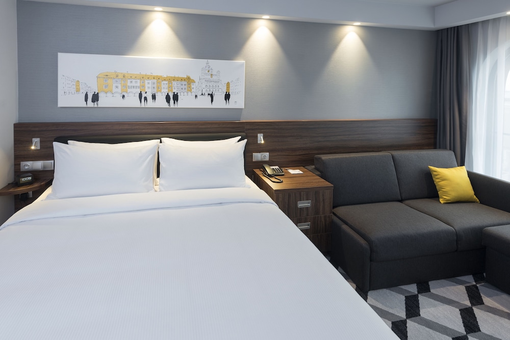Hampton By Hilton Poznan Old Town 9/32