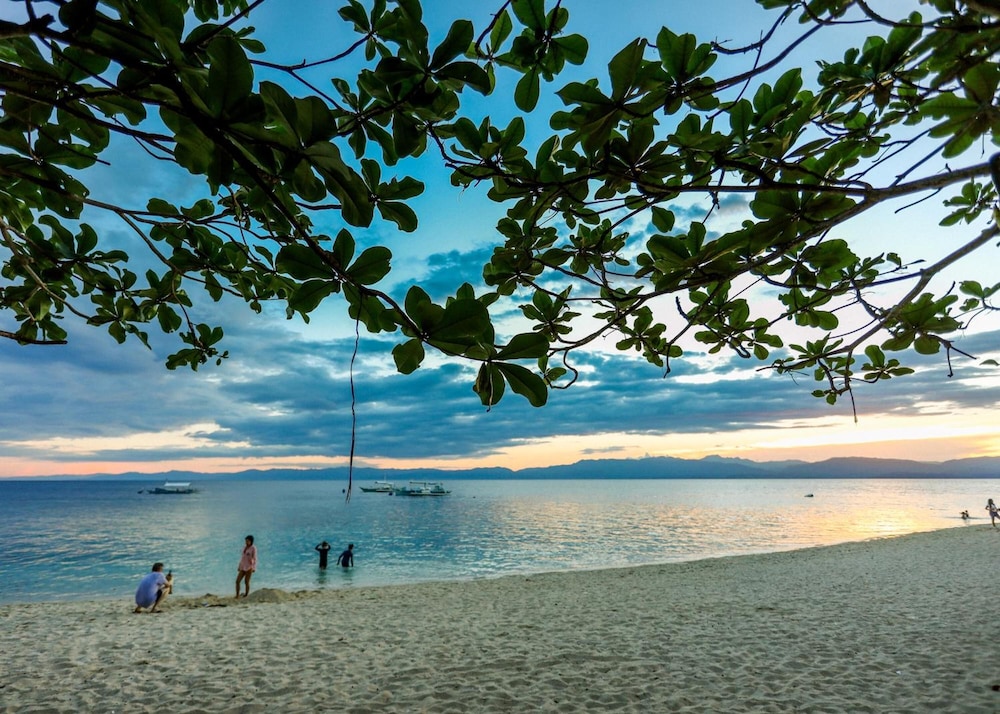 Hk Beach Resort 42/50