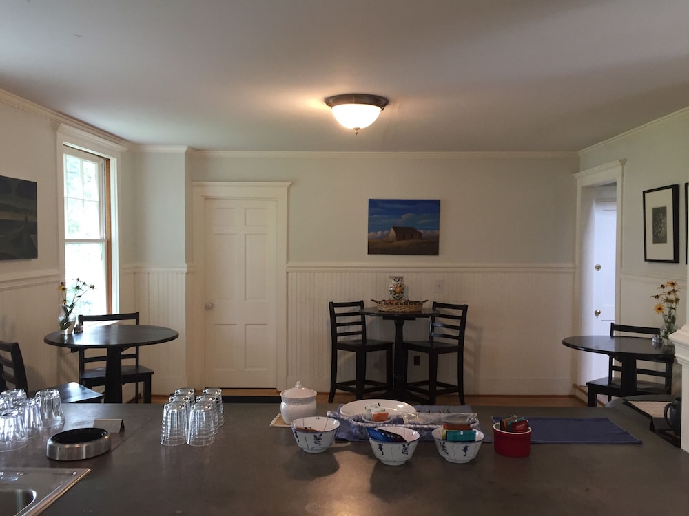 Eddington House Inn 20/23