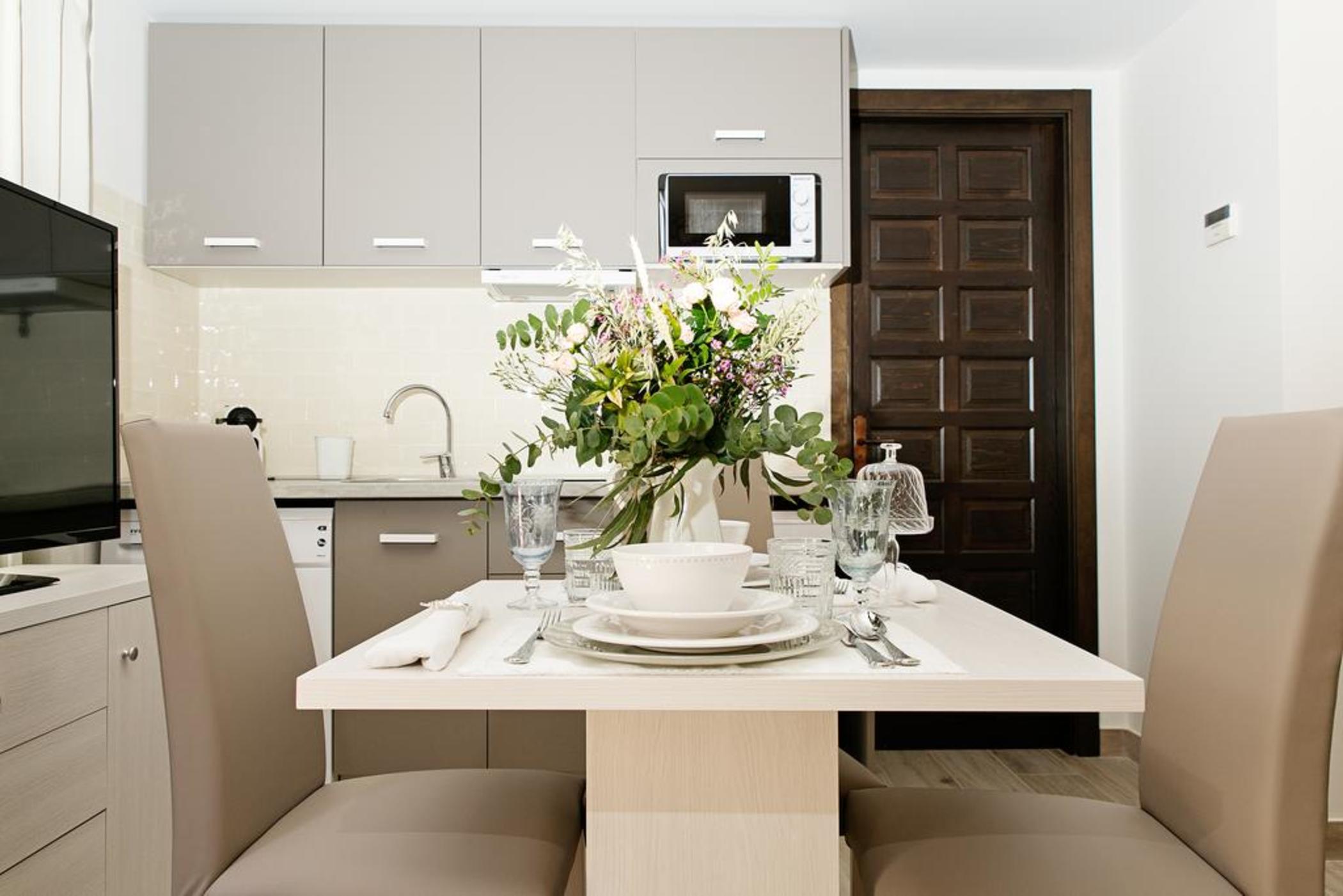 2 BEDROOMS, APARTMENT