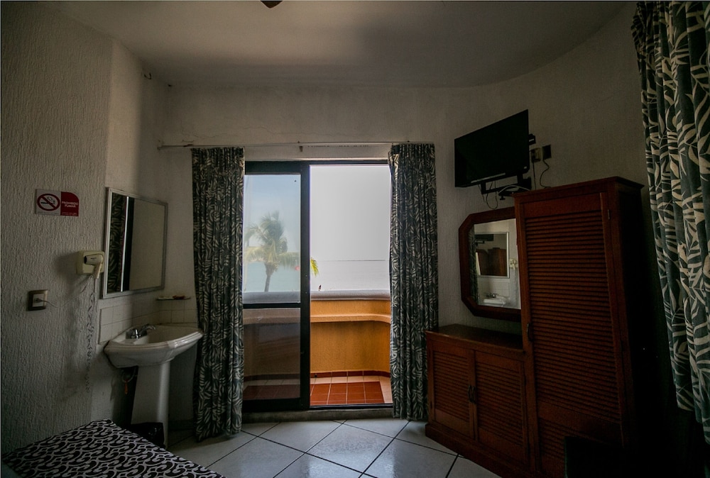 Hotel Candilejas 29/29
