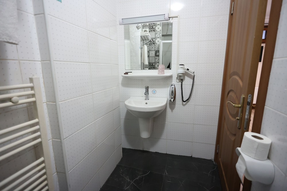 Arven Boutique Hotel 68/69