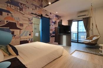 1 Bedroom, Gallery, Double Bed, Partial Ocean View