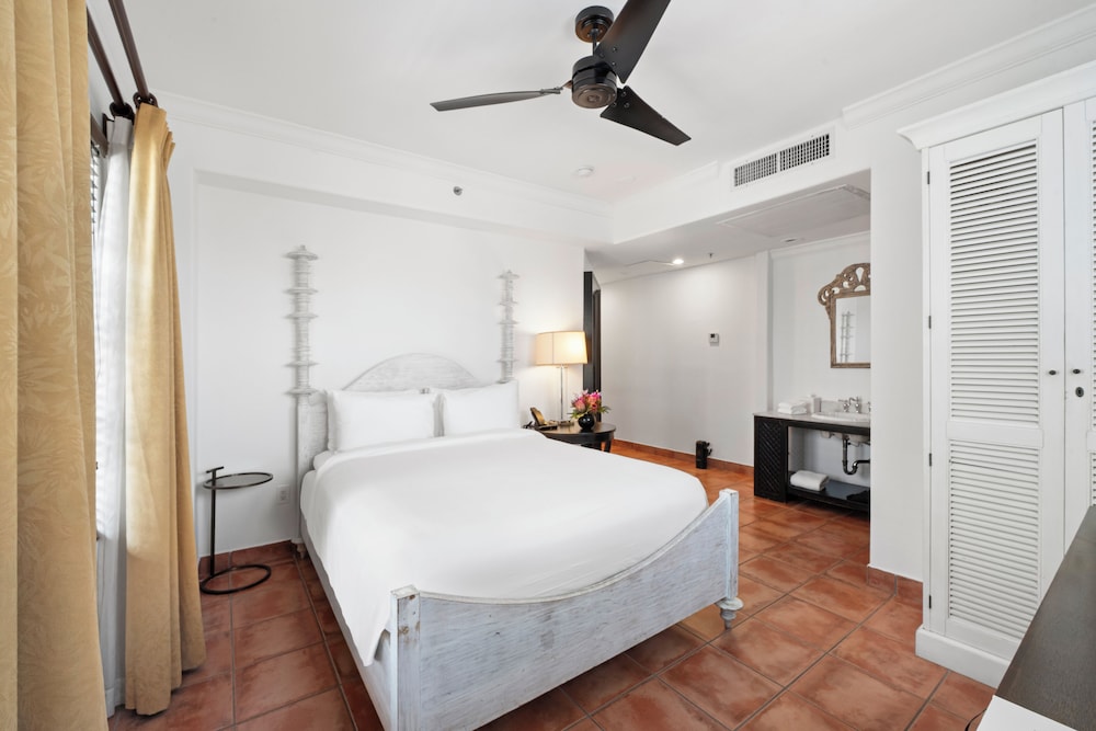 HOUSE, QUEEN BED, ACCESSIBLE