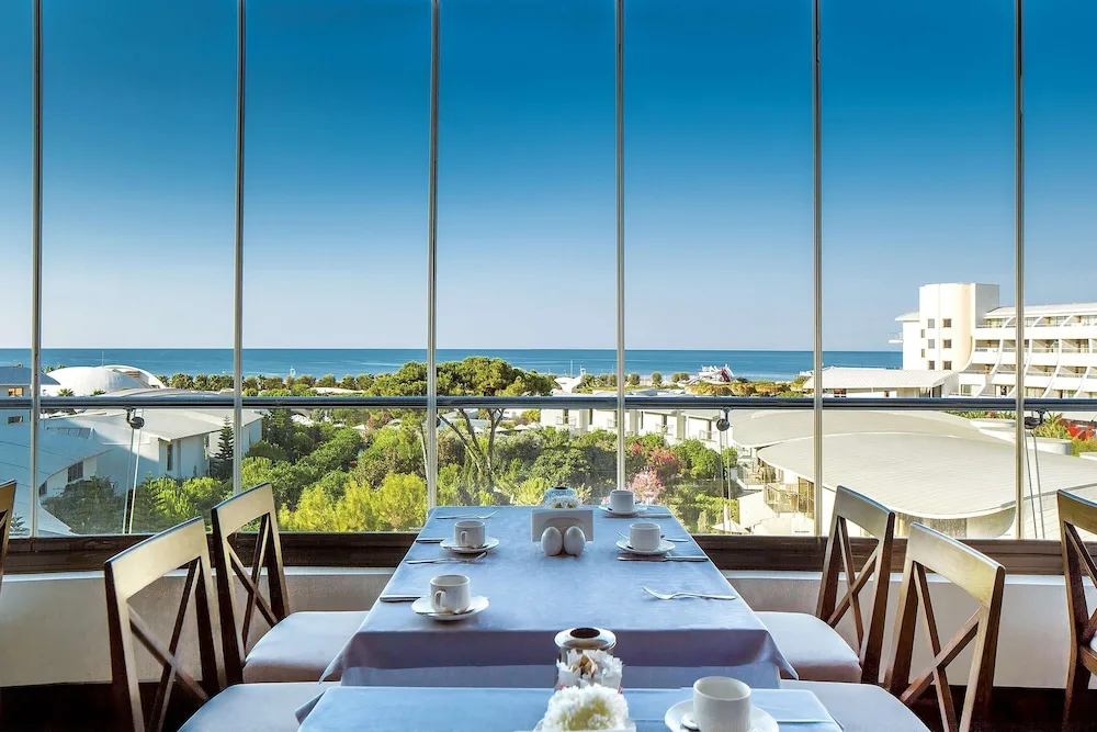 Cornelia Diamond Golf Resort and Spa 68/91