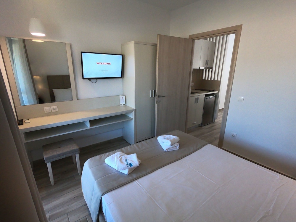 Finikas Garden Beach Resort Nikiti 18/50