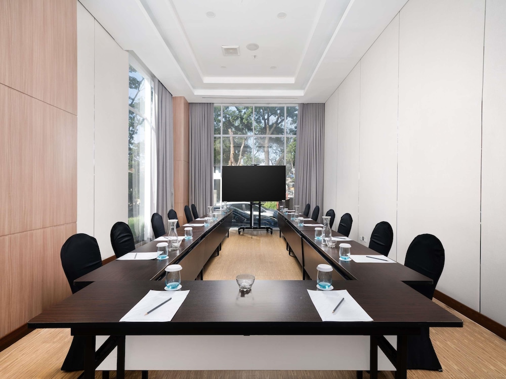 Mercure Bandung Nexa Supratman 64/67