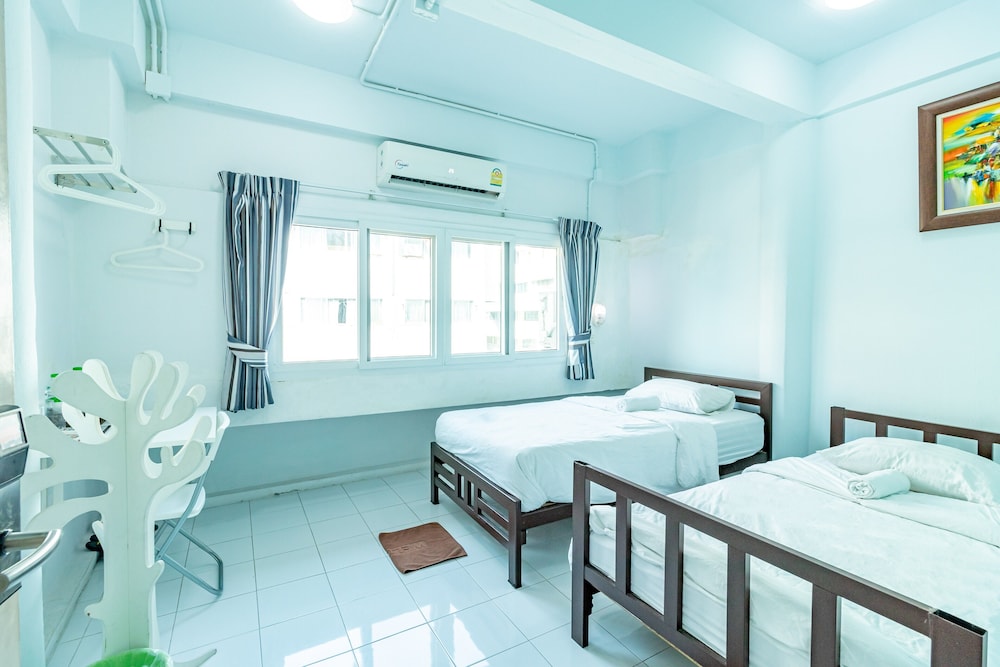 Sleep Dee Hostel 29/74