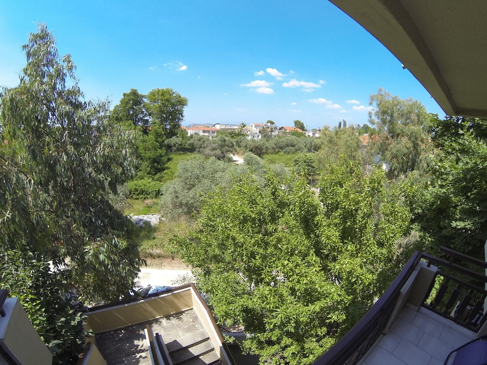 Hotel Macedon 36/43