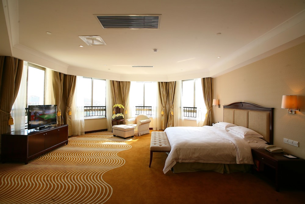 Country Garden Chizhou Phoenix Hotel 15/60