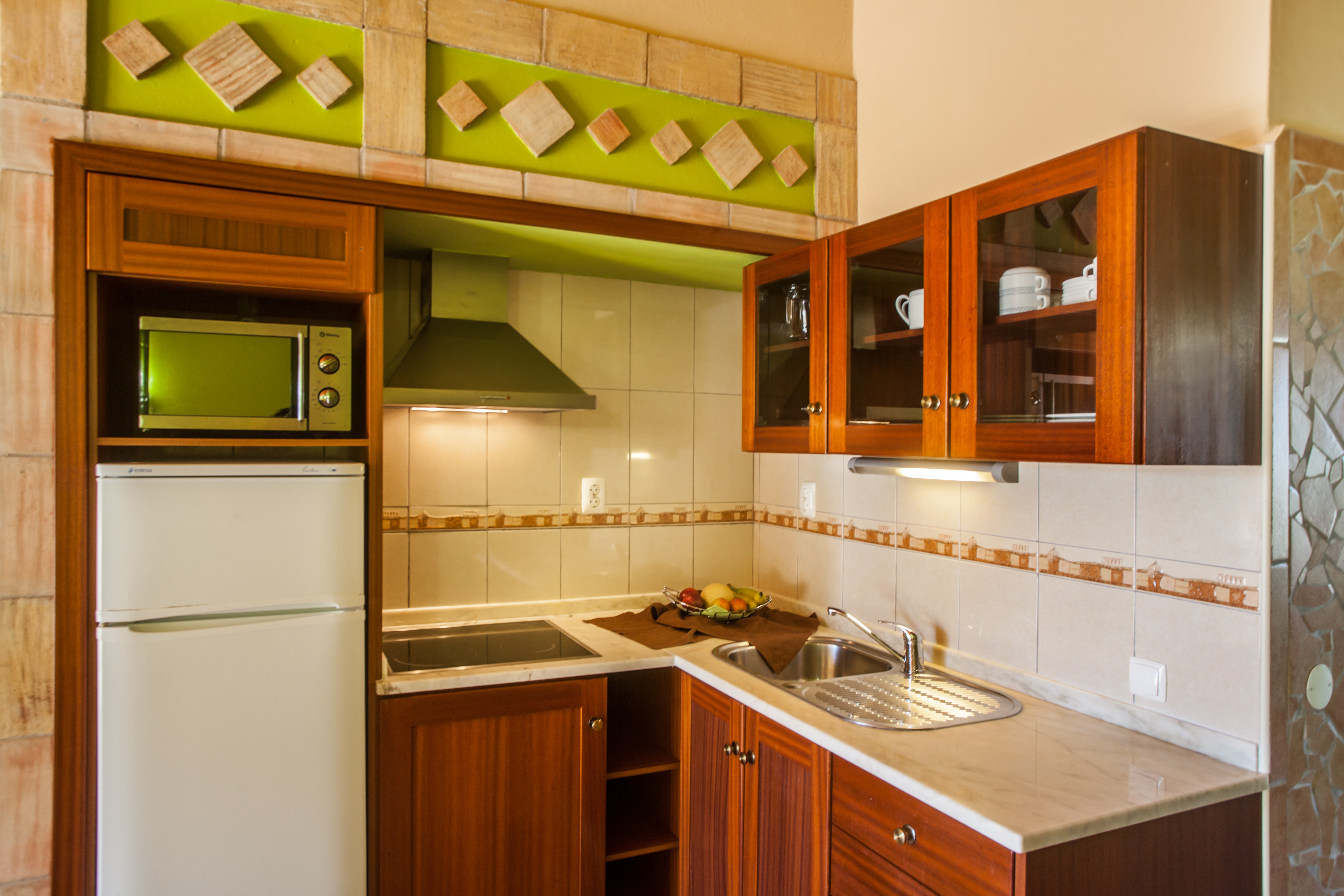 2 Bedrooms, Apartment, Pool View