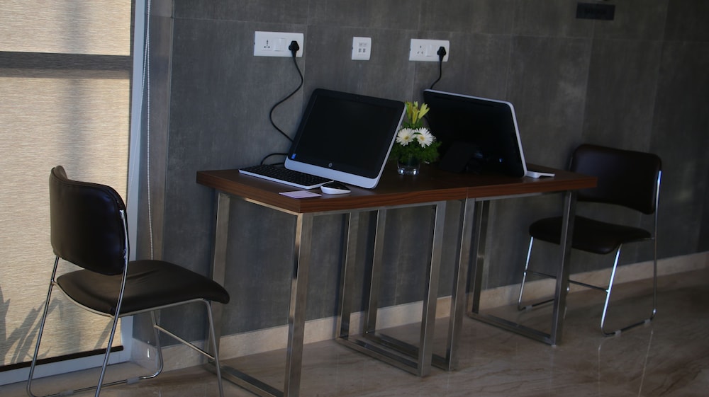 7 Apple Hotels Aurangabad 37/43