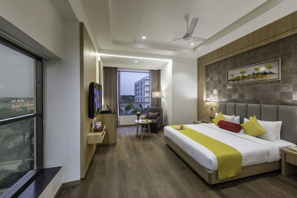 Lords Inn Somnath 22/60