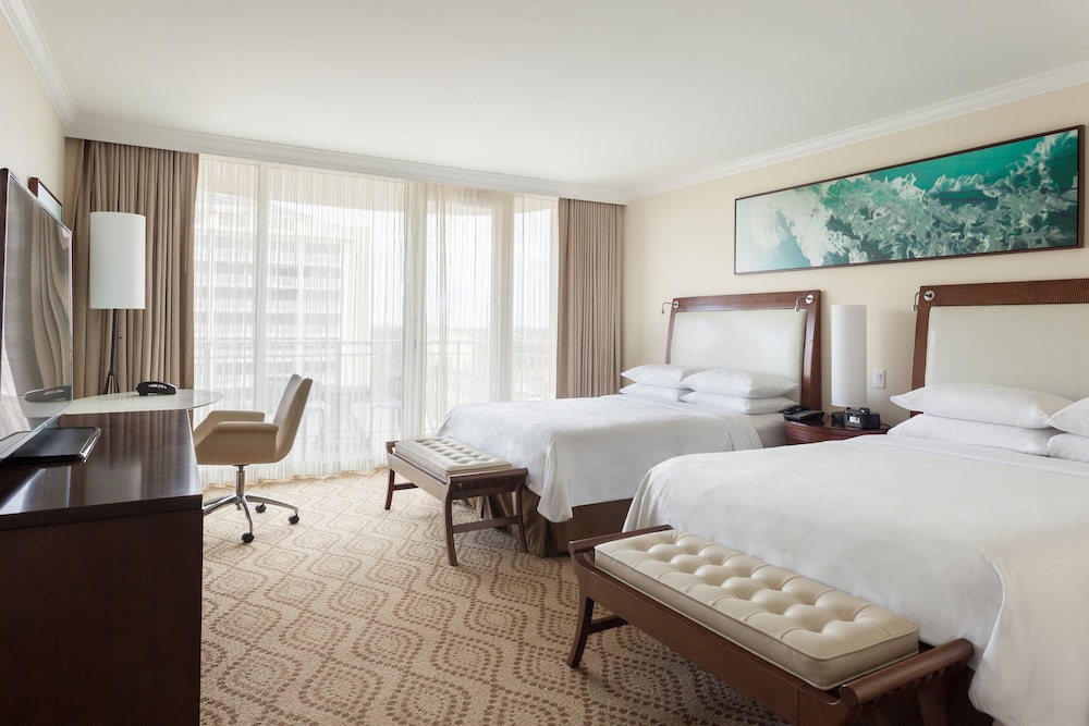 ROOM, 2 QUEEN BEDS, TROPICAL VIEW, BALCONY