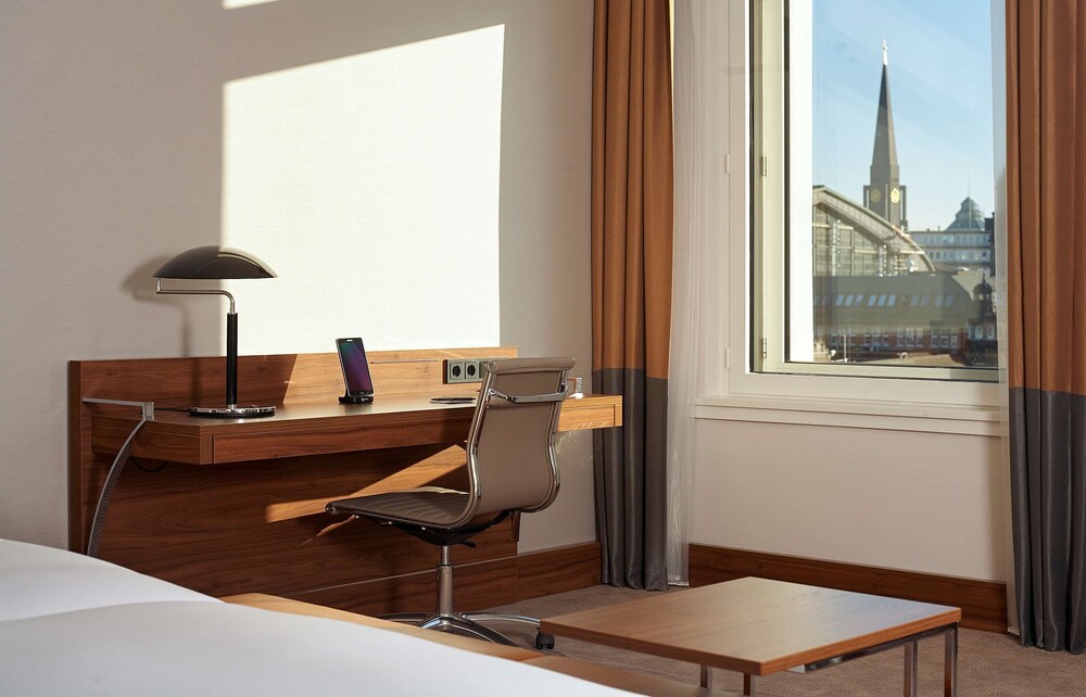 Reichshof Hotel Hamburg 9/79