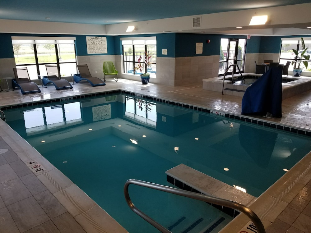 Hampton Inn Suites Pekin Peoria Area Il 26/56