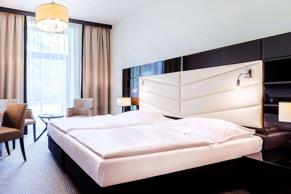 ROOM, DOUBLE BED, PATIO
