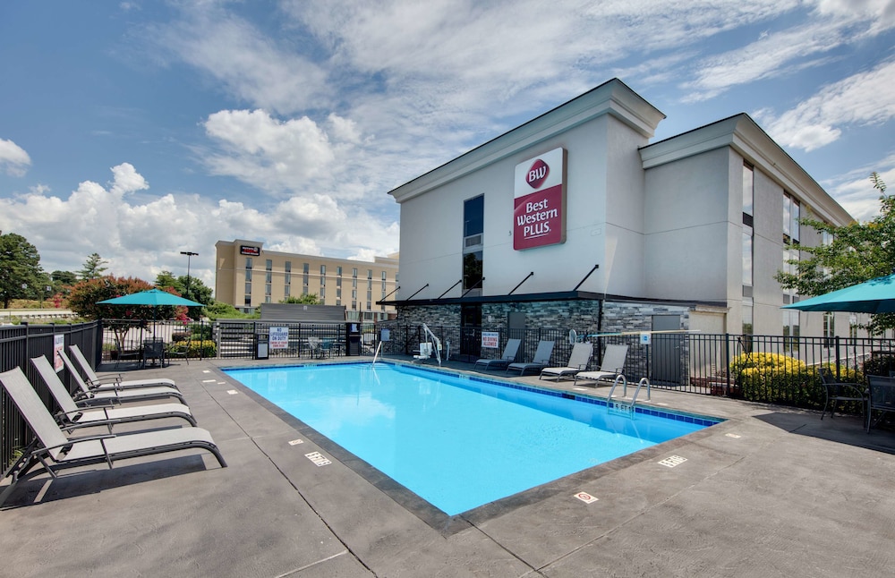 Best Western Plus Greenville I-385 Inn & Suites 8/53