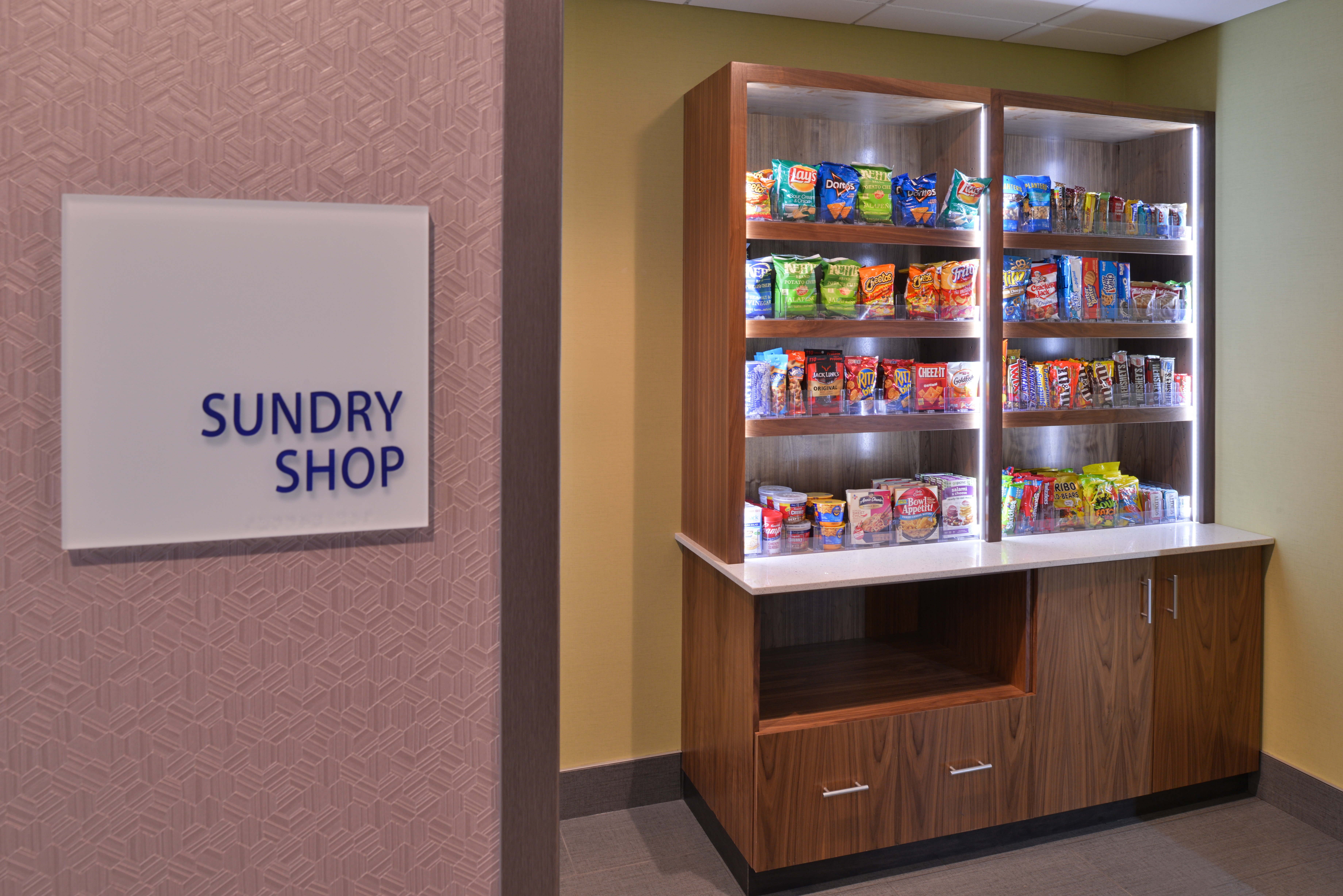 Holiday Inn Express Suites Bryant Benton Area 28/71