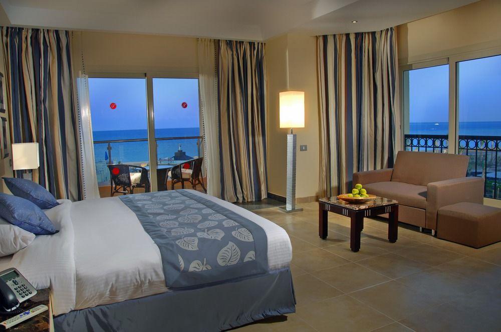 Deluxe Room Triple
