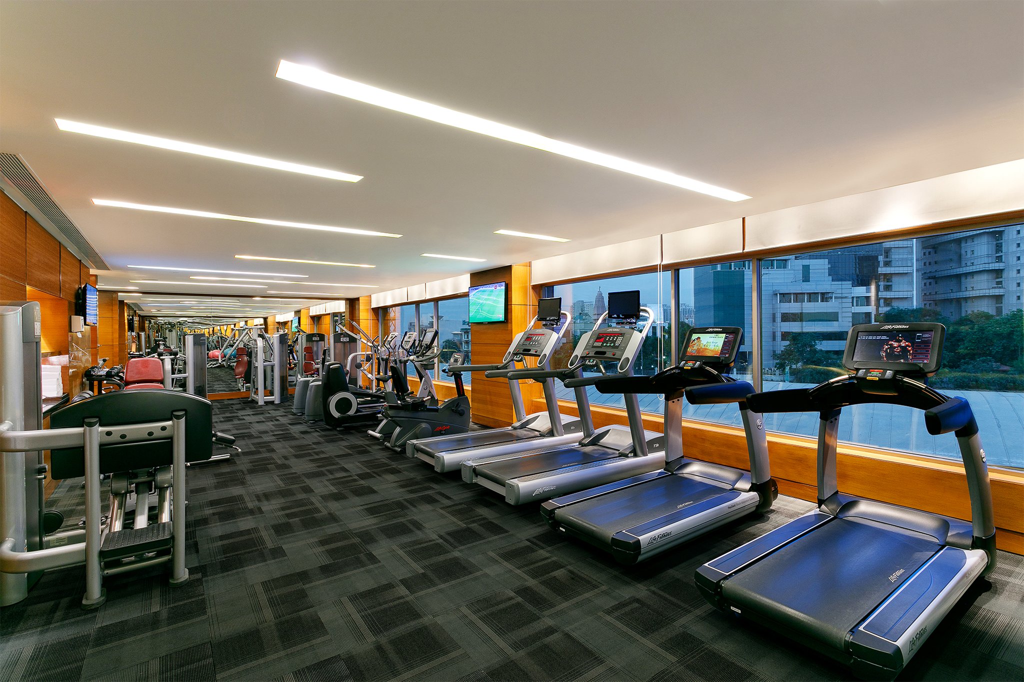 Crowne Plaza Gurgaon 43/82