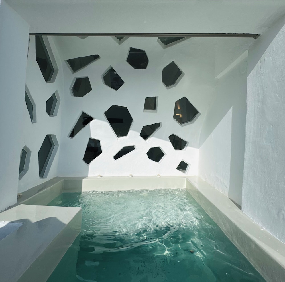 Kaleidoscope Cave Houses Oia 22/50
