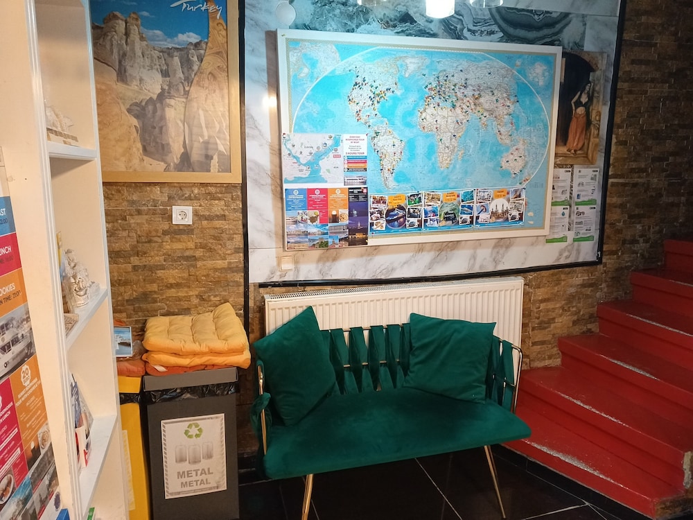 Avrasya Hostel 8/50