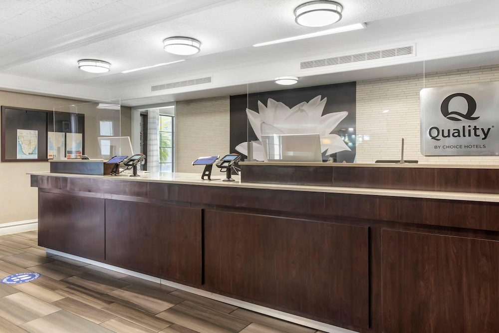 Quality Inn & Suites North Charleston Ashley Phosphate 6/50