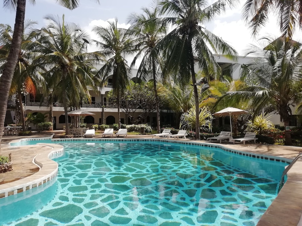Aquarius Club International Resort - All Inclusive 40/40
