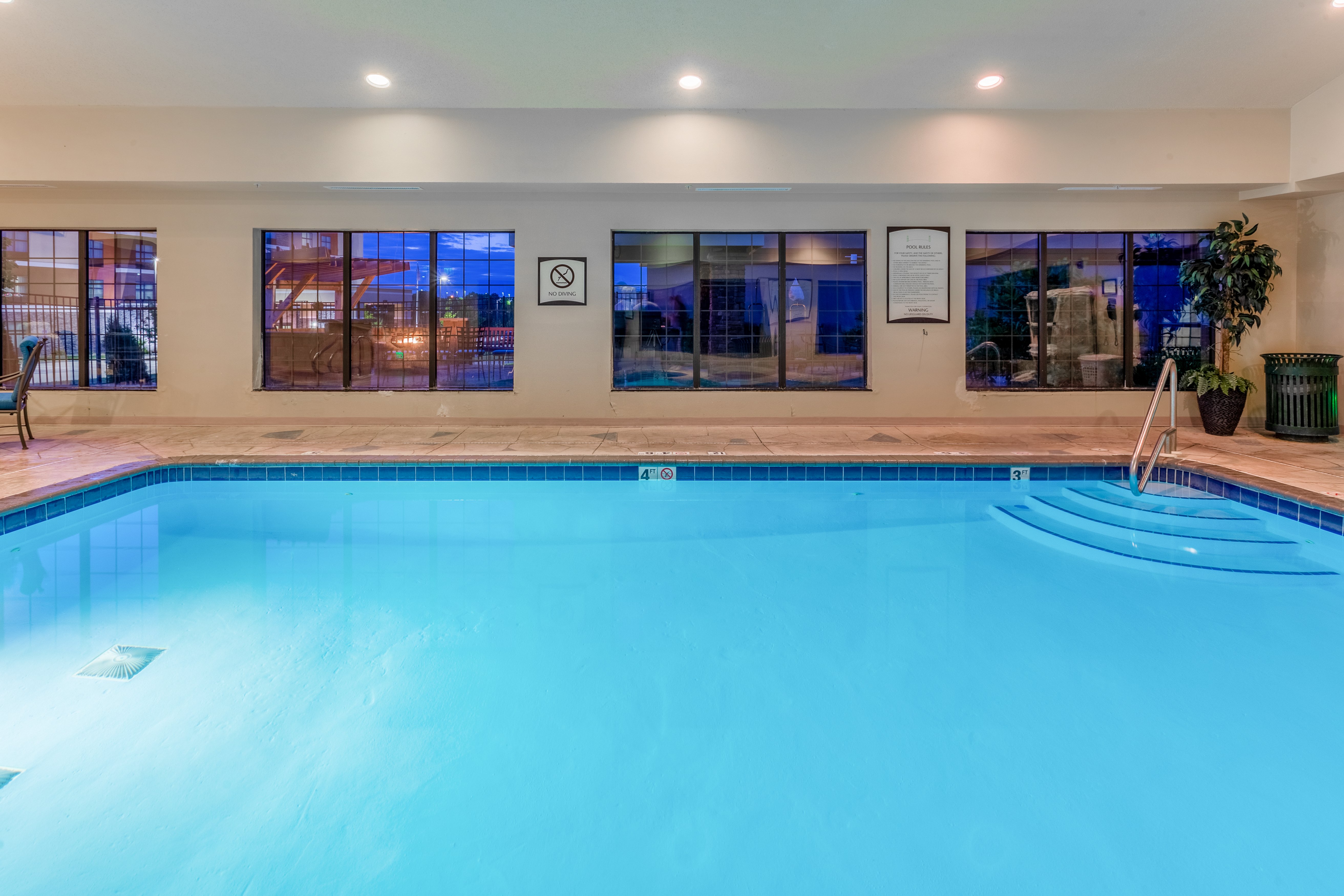 Staybridge Suites Davenport 33/64