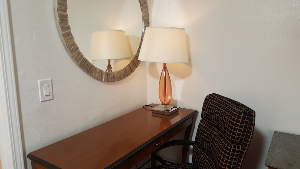 Flamingo Inn Long Beach 43/56