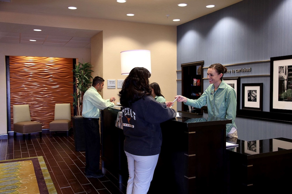 Hampton Inn And Suites Carlsbad Nm 28/37