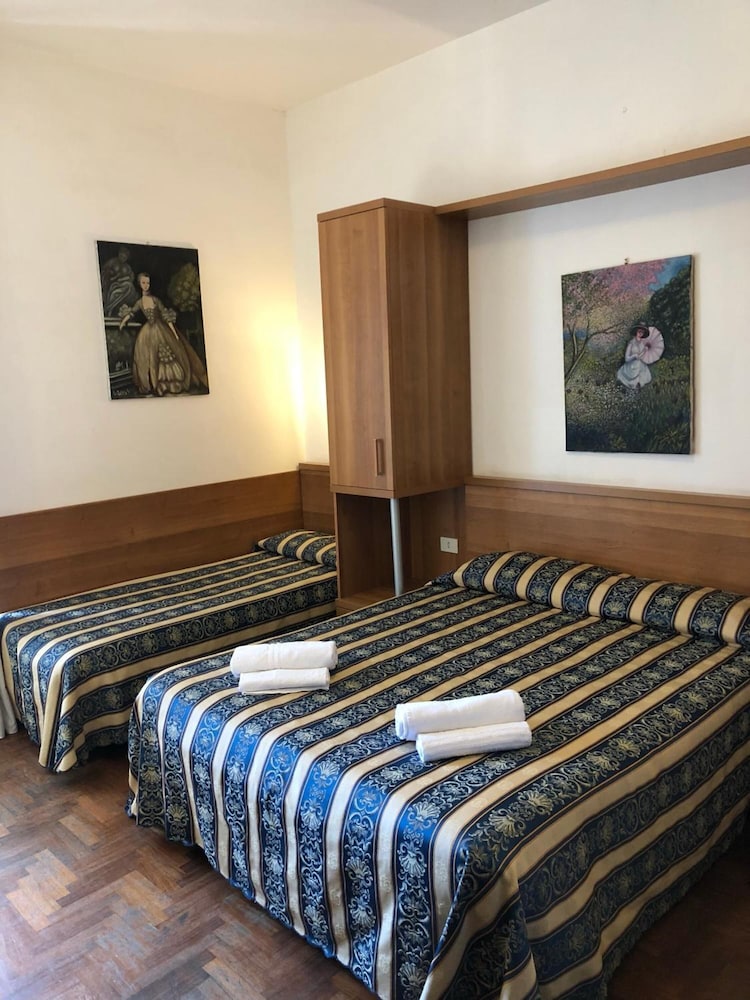 Hotel Bolognese 6/32